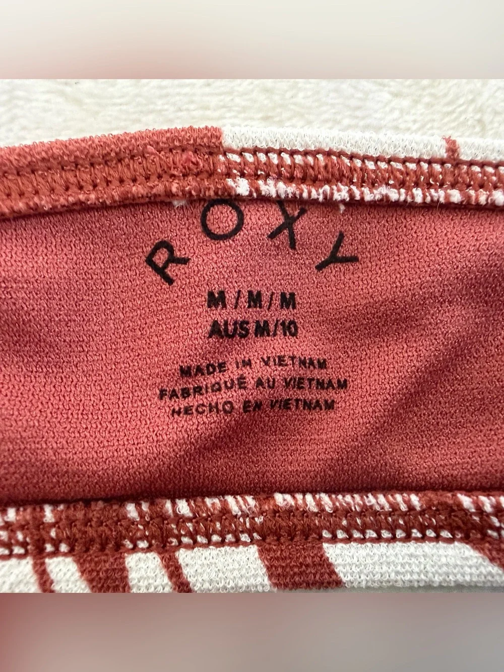 Roxy Size Medium Rust and White Floral Bikini Top Only